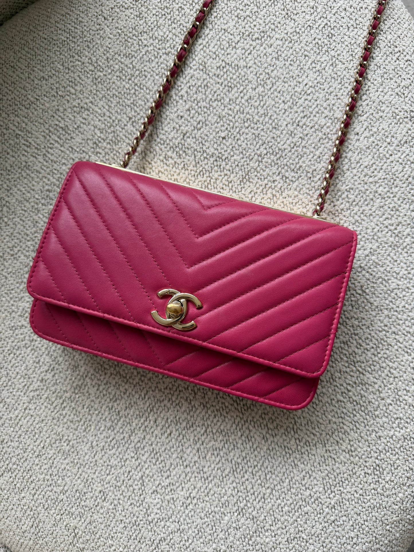 Chanel Trendy Chevron Wallet on Chain – Pink Lambskin