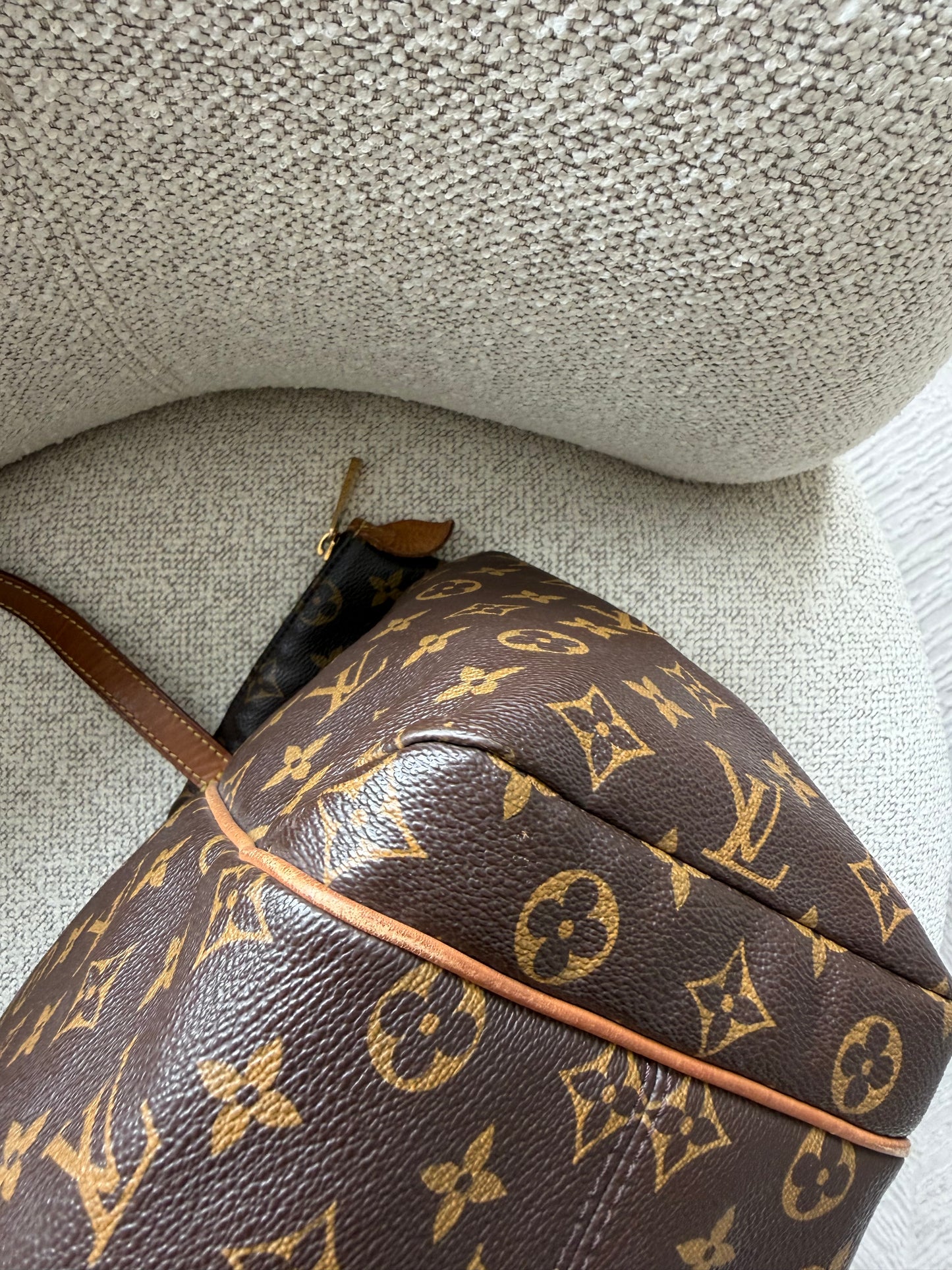 Louis Vuitton Totally MM – Monogram Canvas