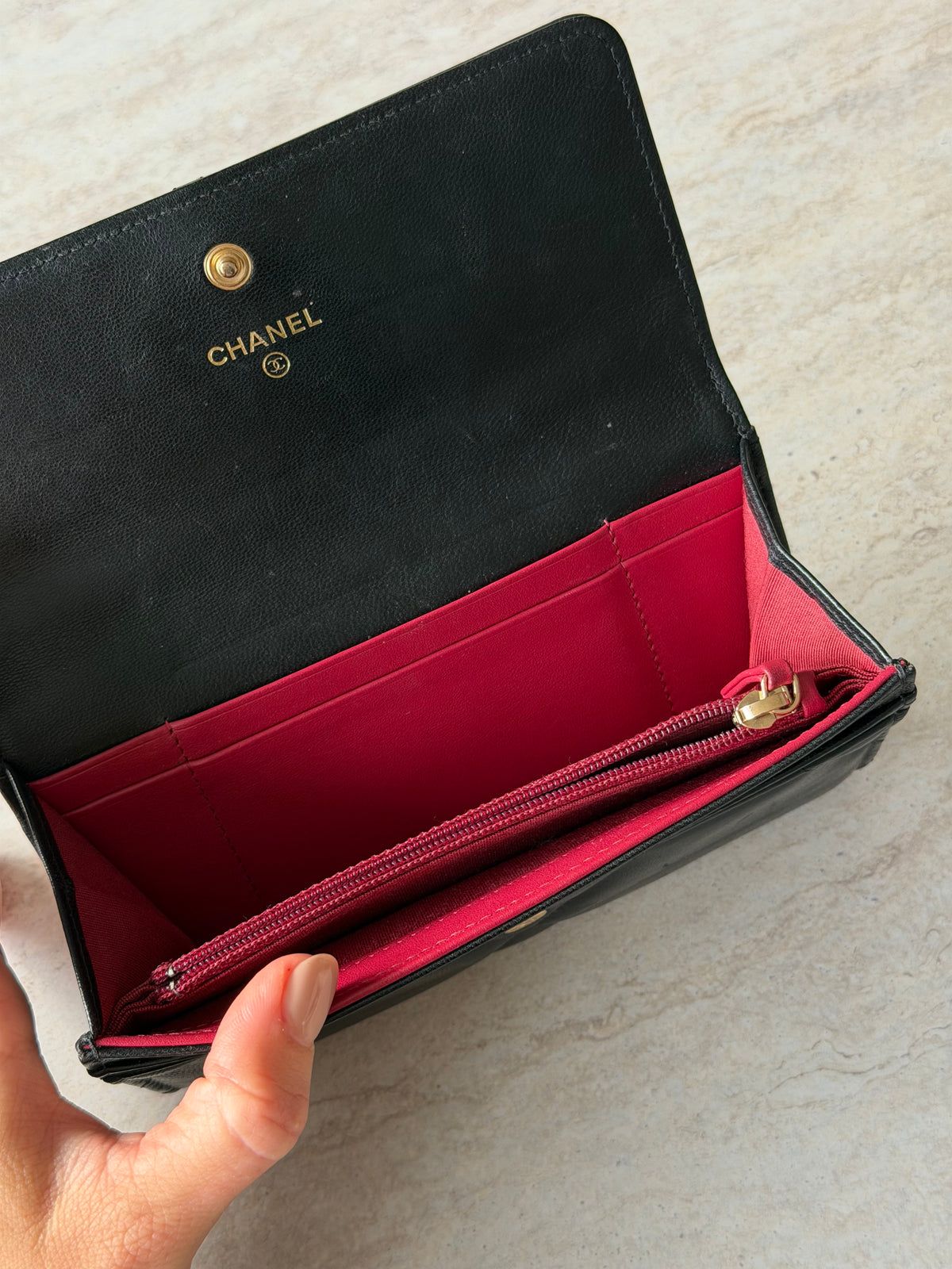 CHANEL 19 Flap Wallet – Sort