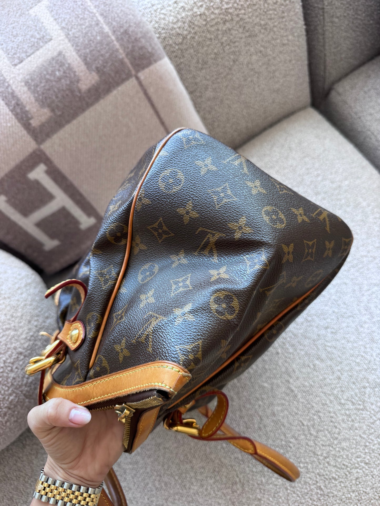 Louis Vuitton Tivoli GM monogram