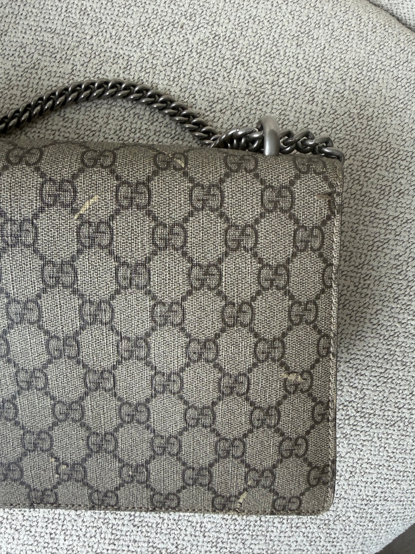Gucci Dionysus Medium – GG Supreme Canvas