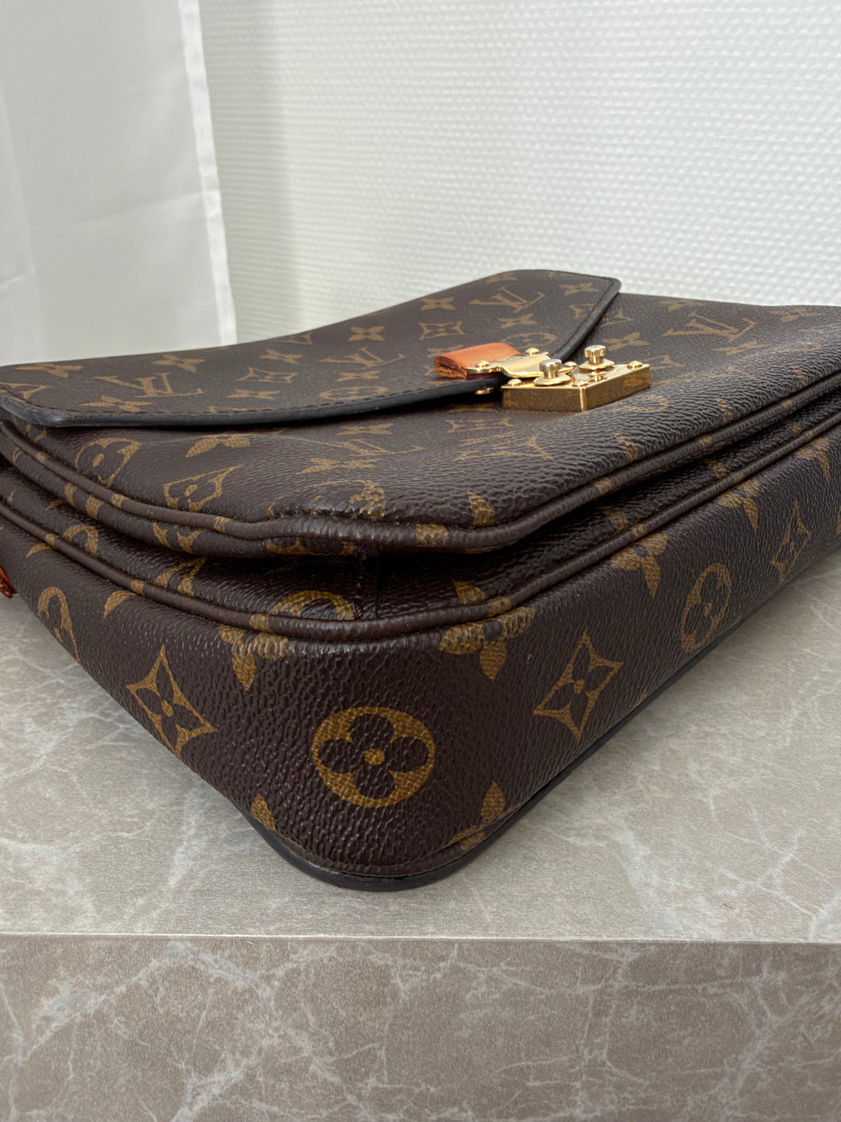 Louis Vuitton Pochette Métis – Monogram