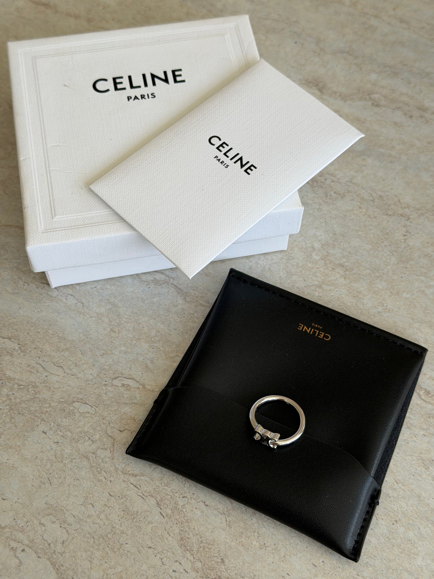 Celine Triomphe Ring – Sølvfarvet