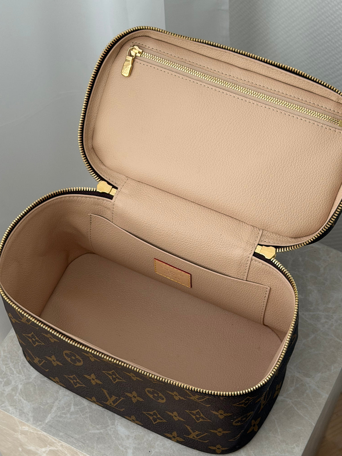 Louis Vuitton Nice Vanity Toilettaske