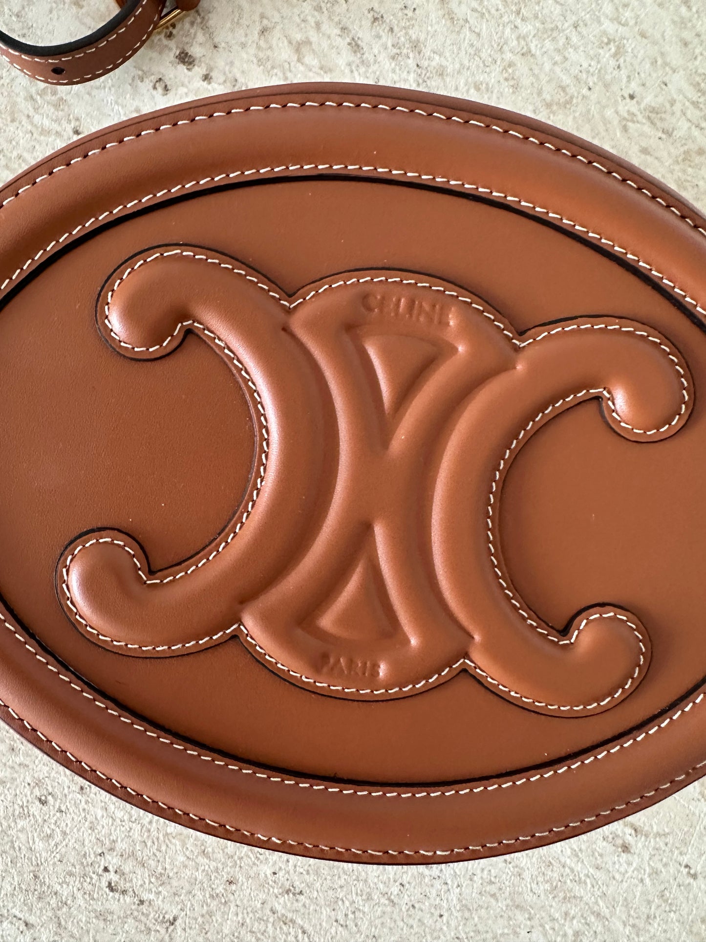 Celine Triomphe Oval bag - Tan