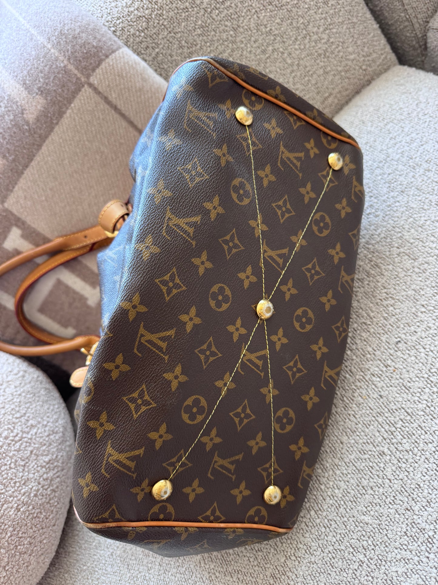 Louis Vuitton Tivoli GM monogram