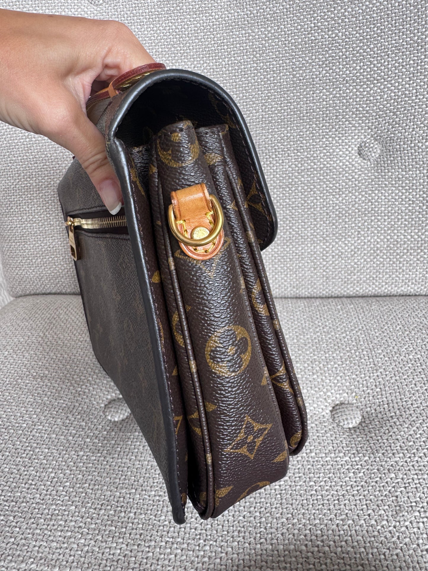 Louis Vuitton Pochette Métis Monogram