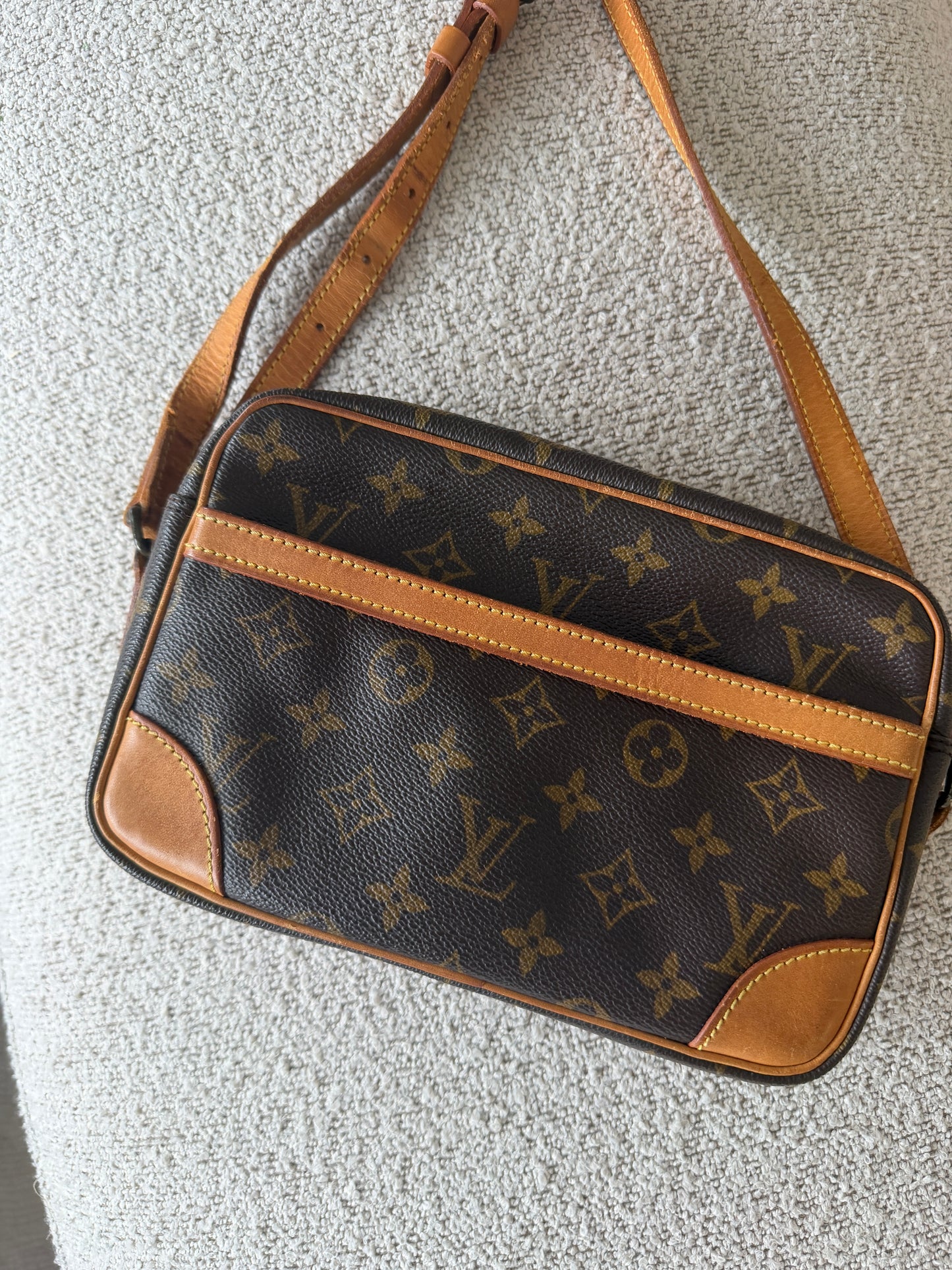 Louis Vuitton Trocadéro Monogram 24