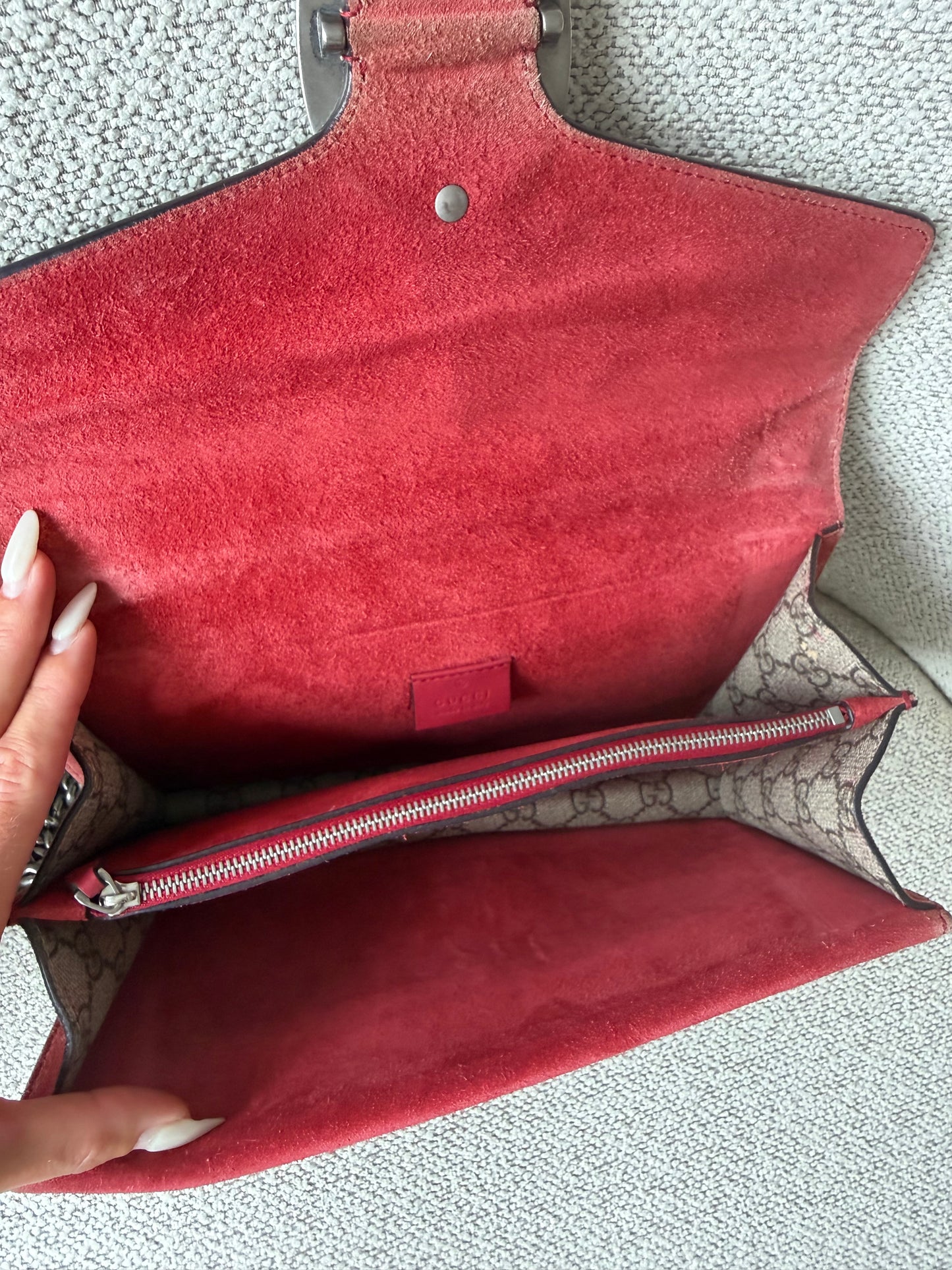Gucci Dionysus Medium – GG Supreme Canvas