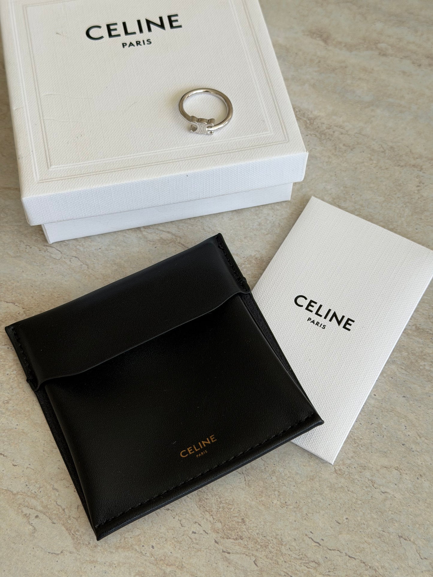 Celine Triomphe Ring – Sølvfarvet