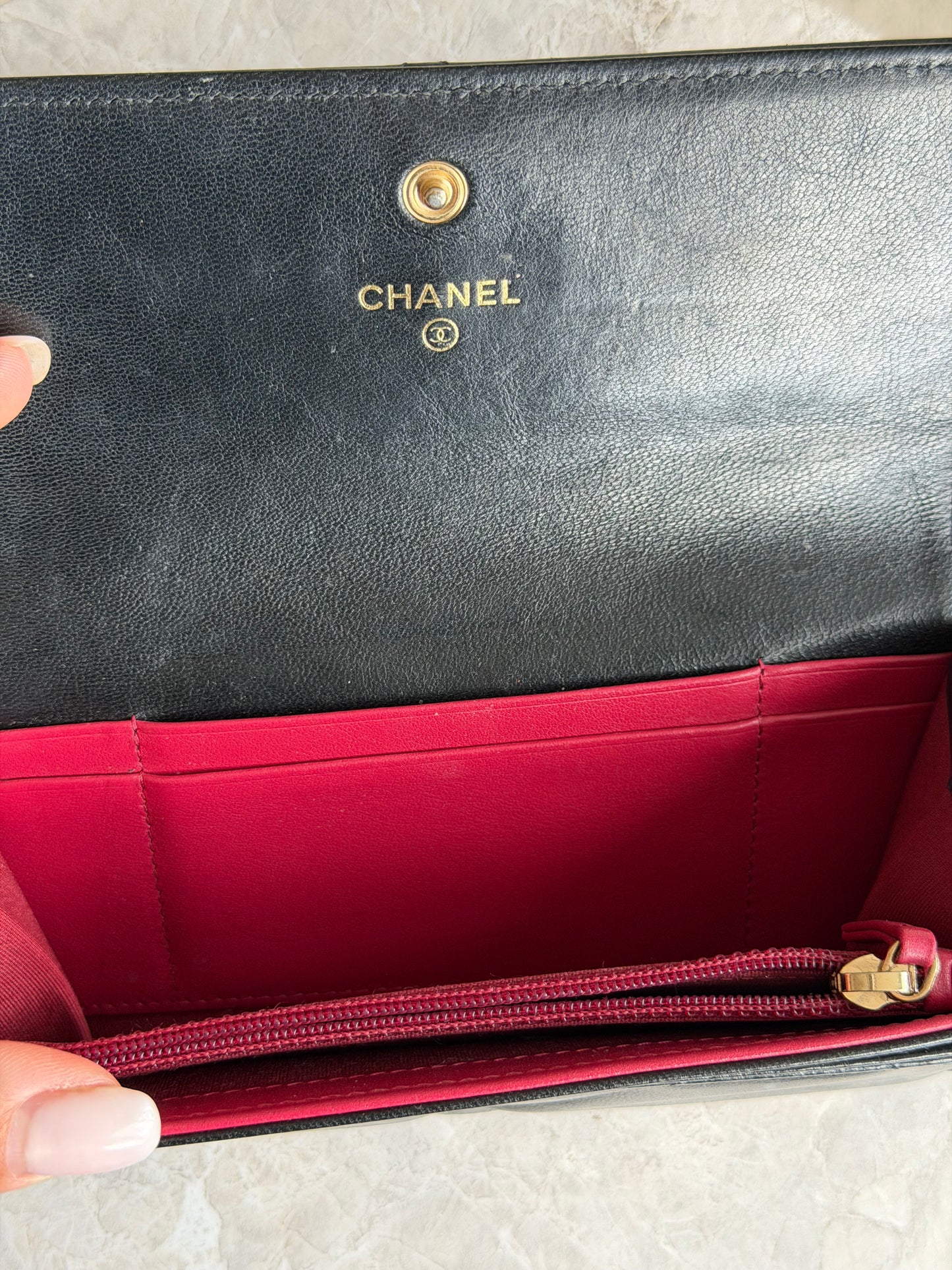 CHANEL 19 Flap Wallet – Sort