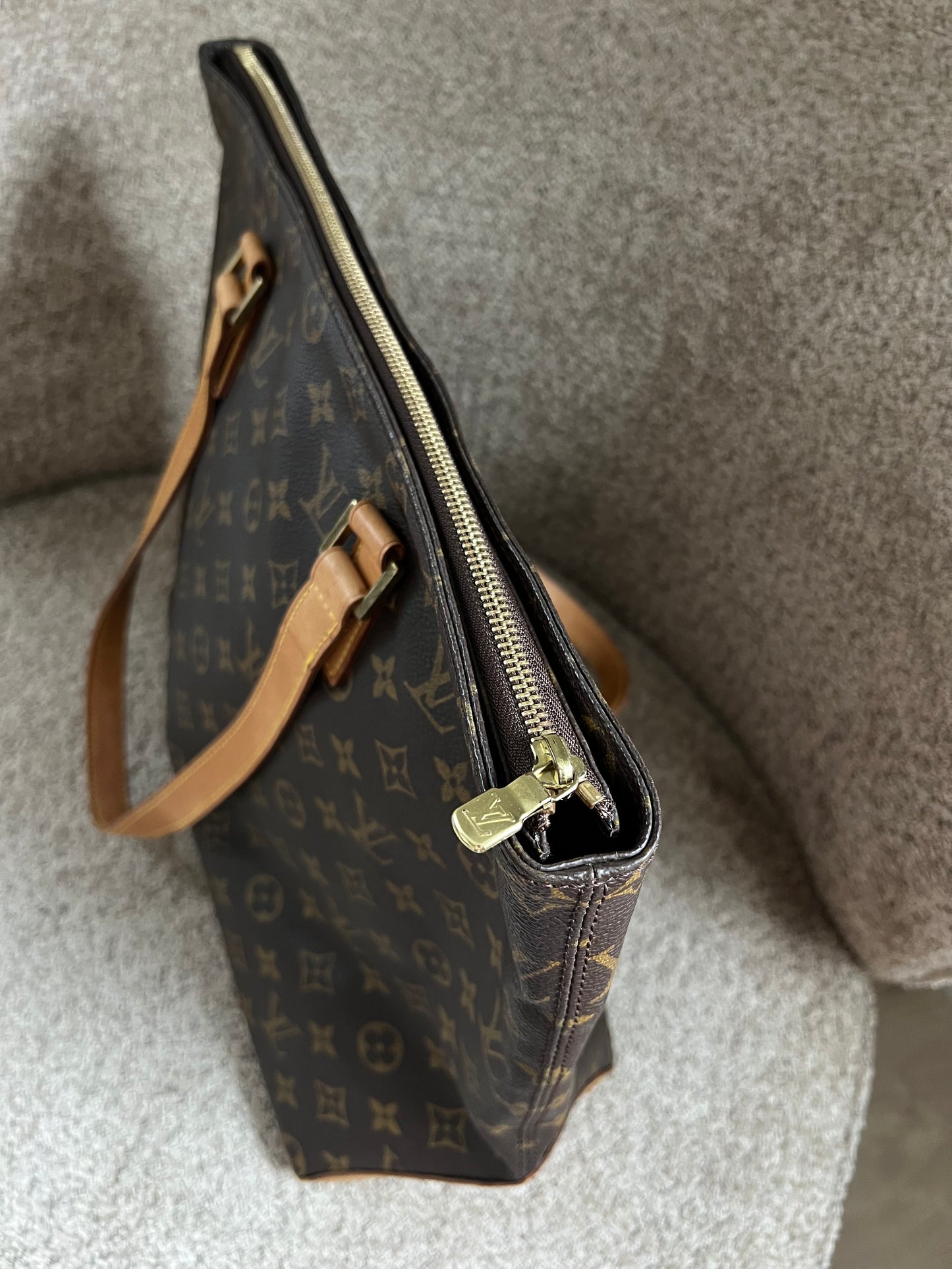 Louis Vuitton Cabas Mezzo