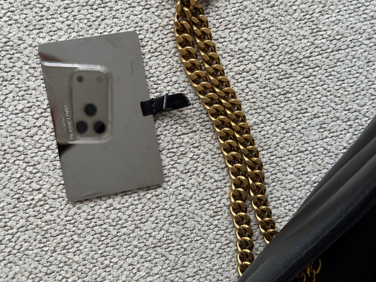 Saint Laurent Loulou Medium – Black / Gold-Tone Hardware