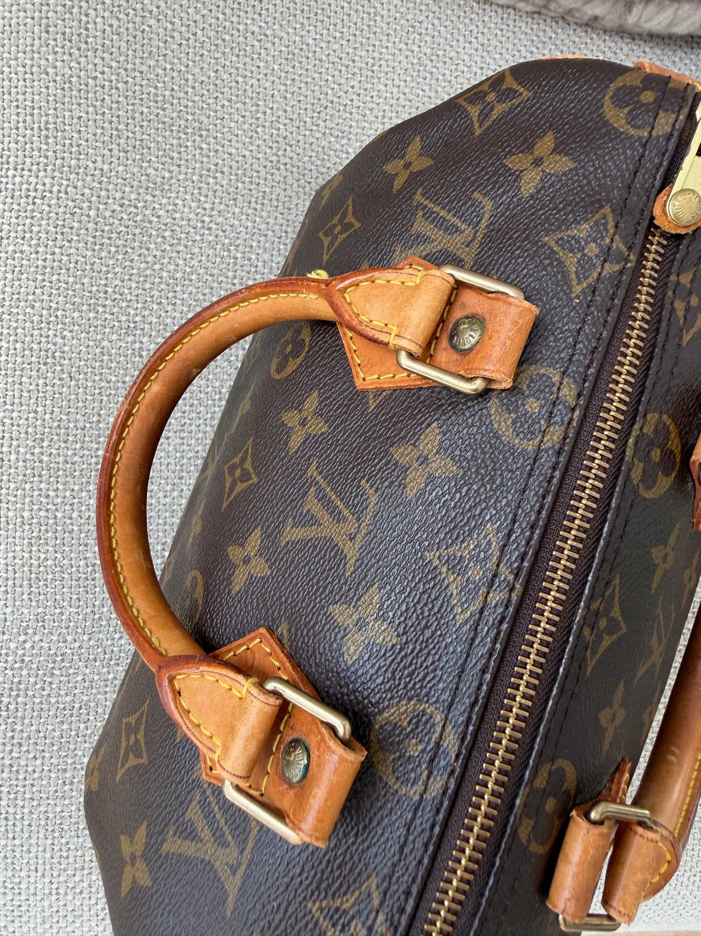 Louis Vuitton Speedy 25 – Monogram Canvas