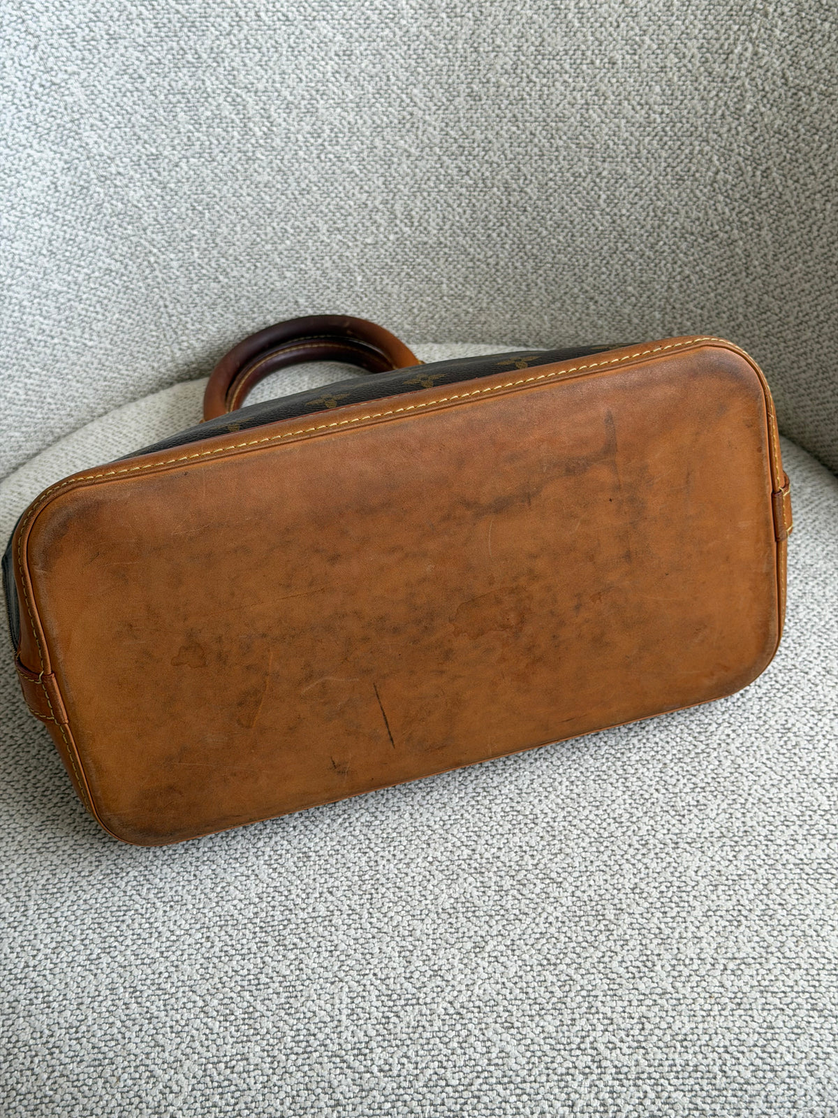 Louis Vuitton Alma – Monogram