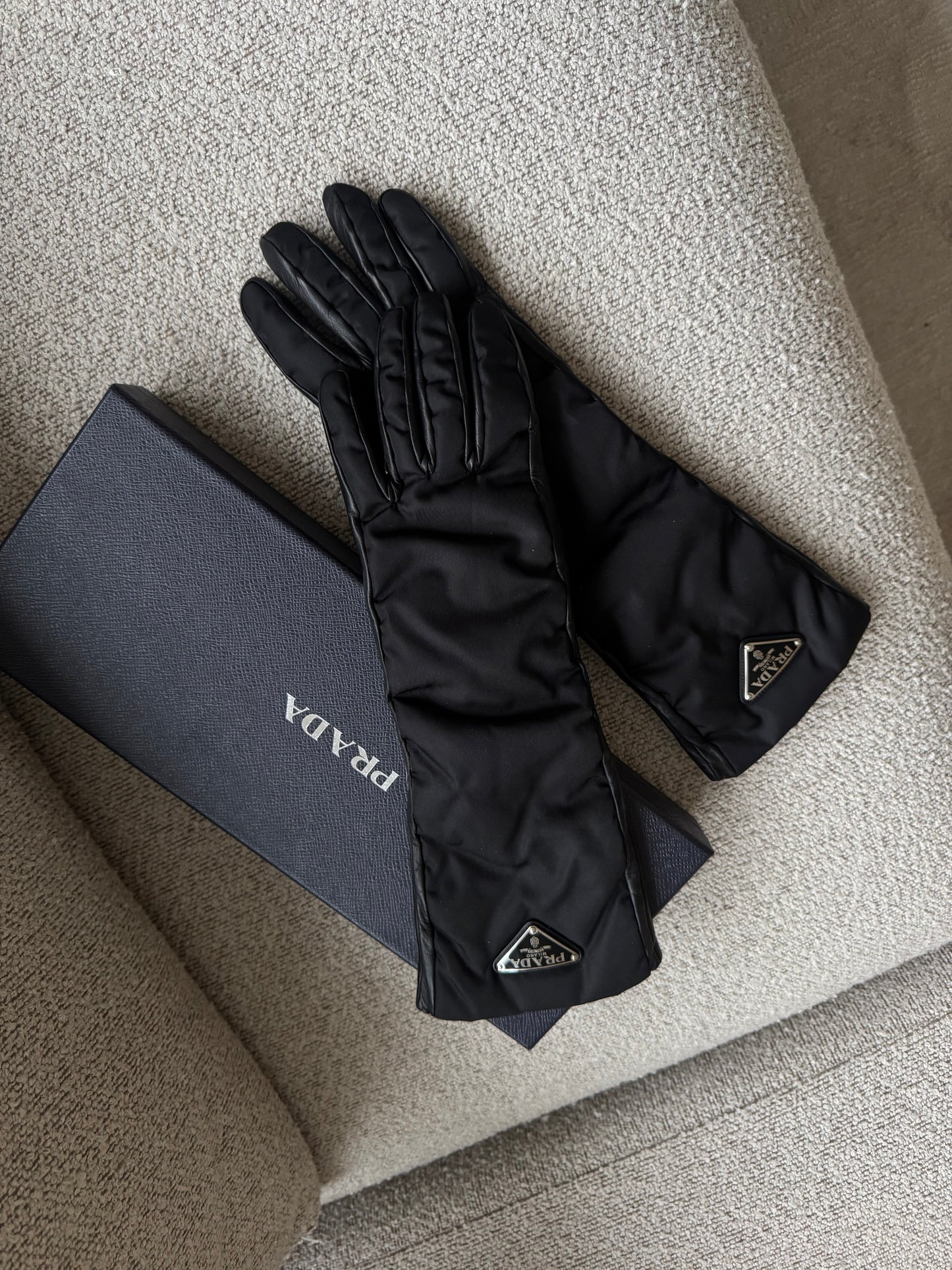 PRADA Long Nylon & Nappa Gloves – Black / Size 7½