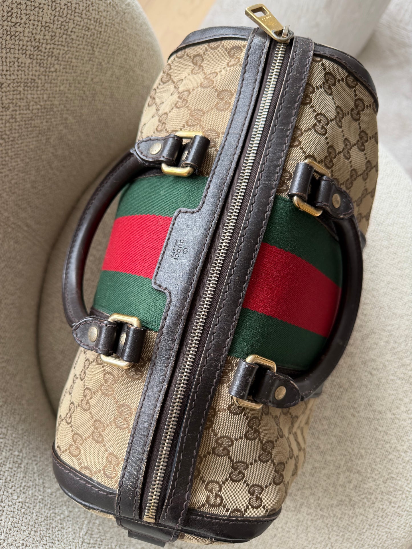 Gucci Monogram Boston – GG Canvas med Web Stripe