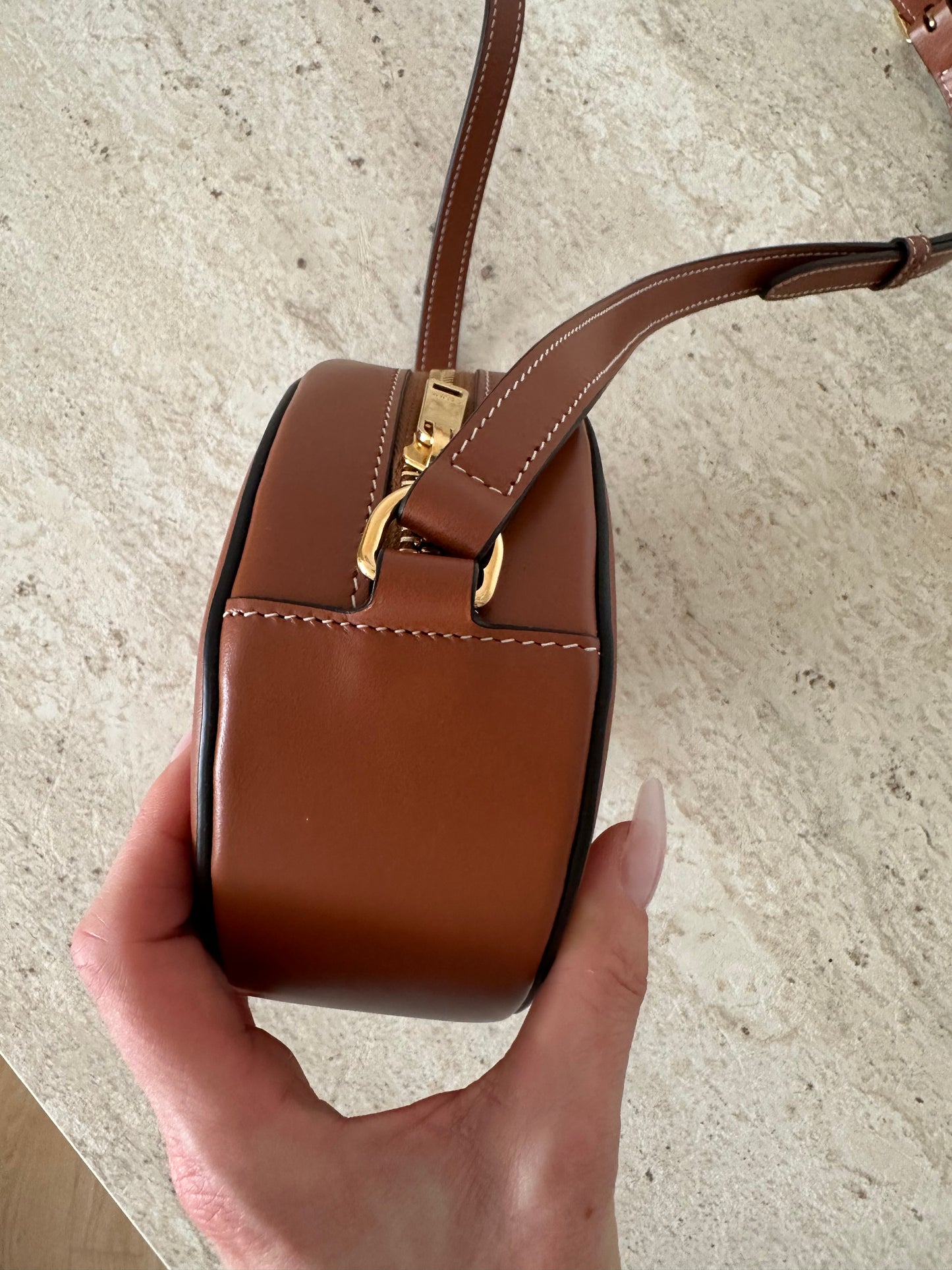 Celine Triomphe Oval bag - Tan