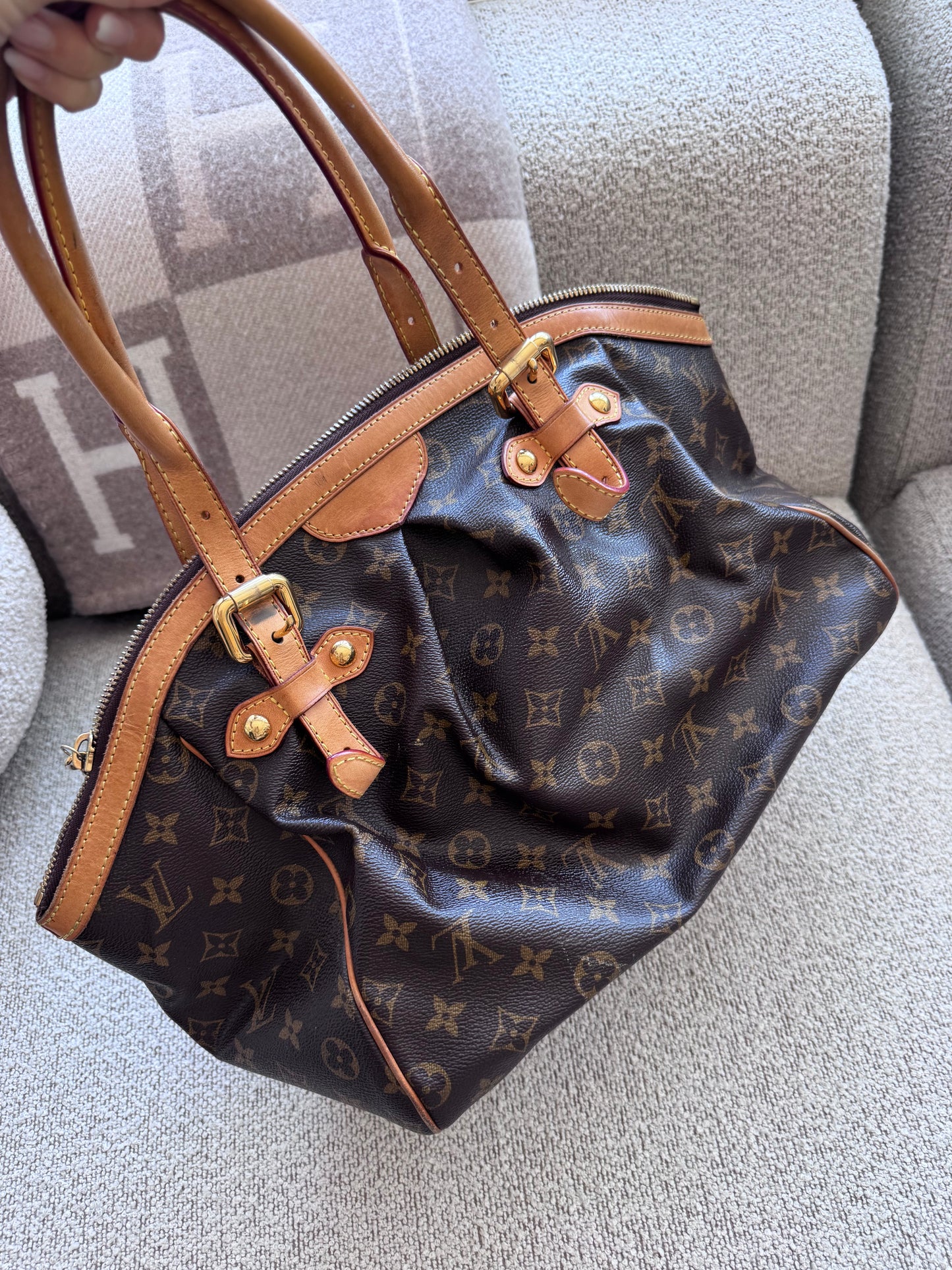 Louis Vuitton Tivoli GM monogram
