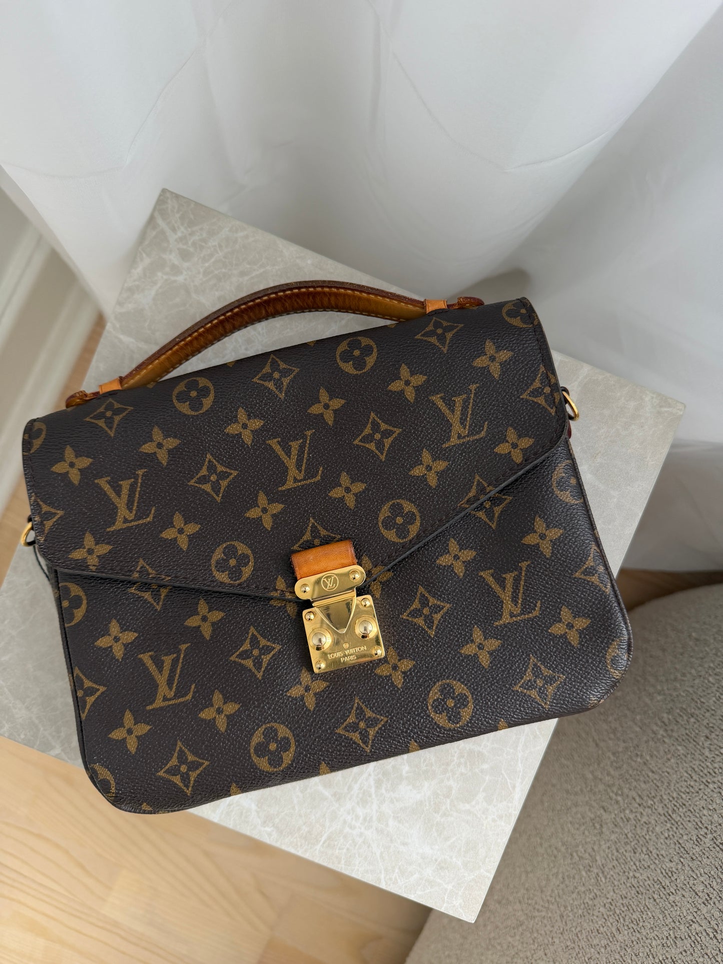 Louis Vuitton Pochette Métis – Monogram Canvas