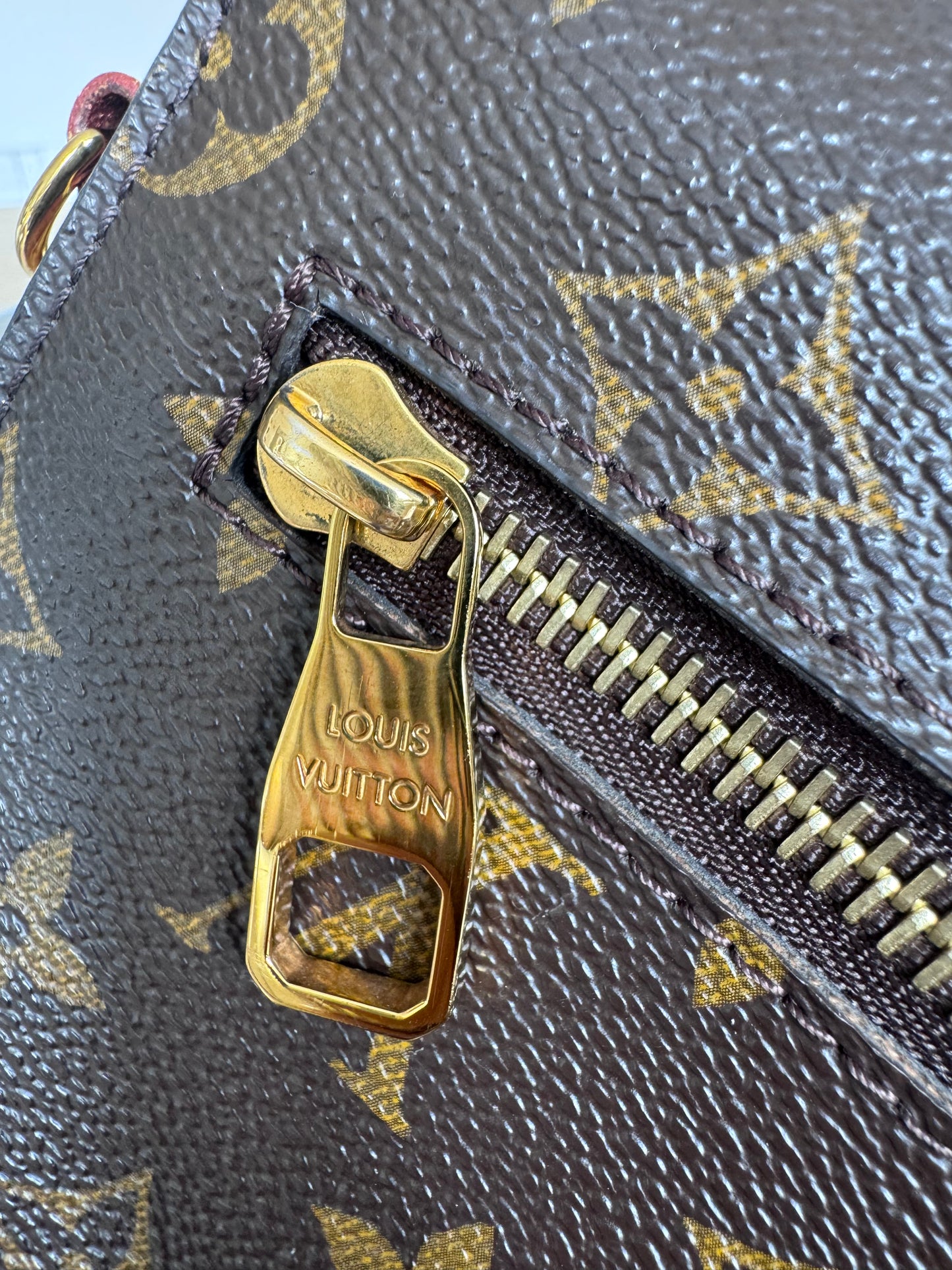Louis Vuitton Pochette Métis Monogram