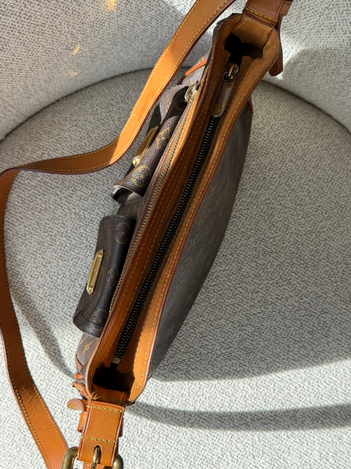 Louis Vuitton Hudson GM Monogram Shoulder / Crossbody Bag