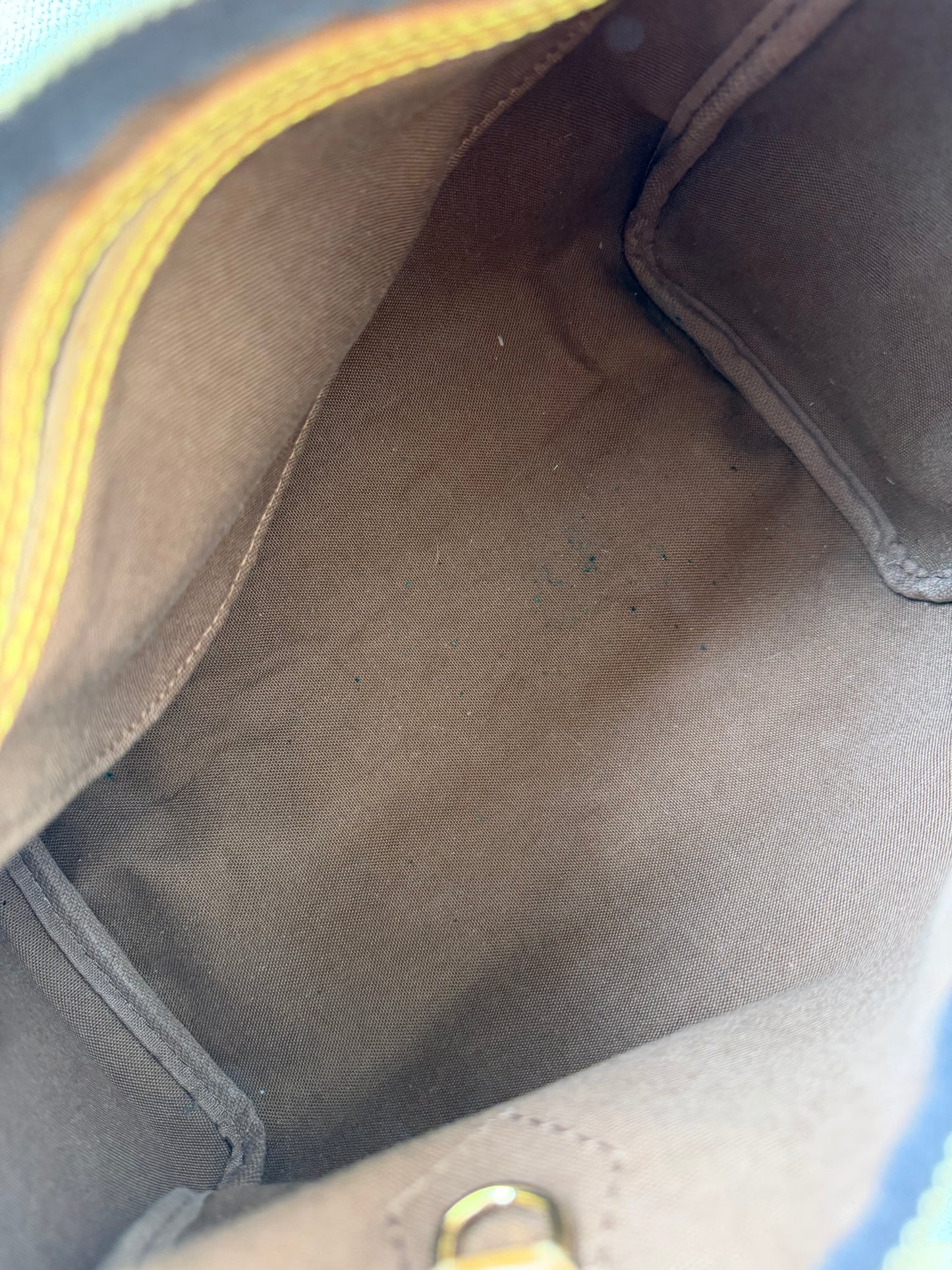 Louis Vuitton Speedy 25 – Monogram Canvas