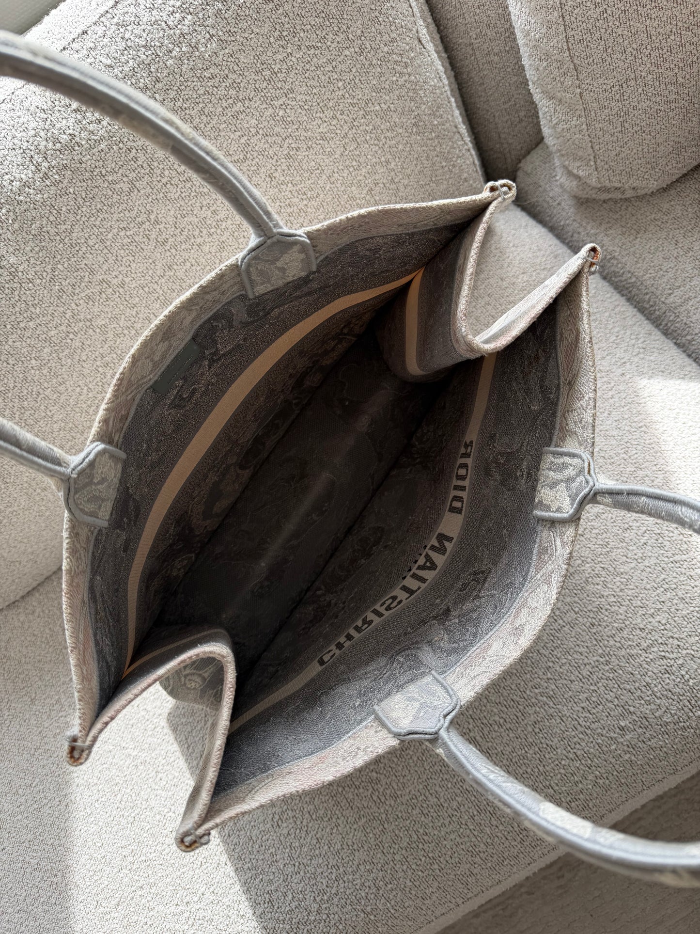 Christian Dior Book Tote Large – Grey Toile de Jouy
