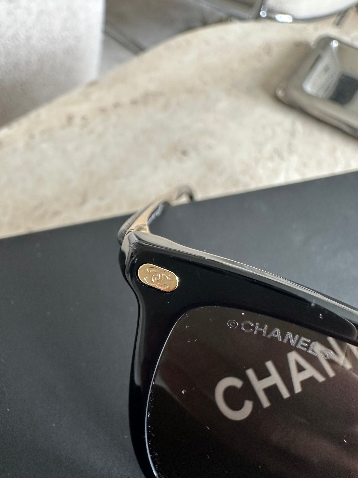 Chanel - Cat-Eye Sunglasses - Black Gold