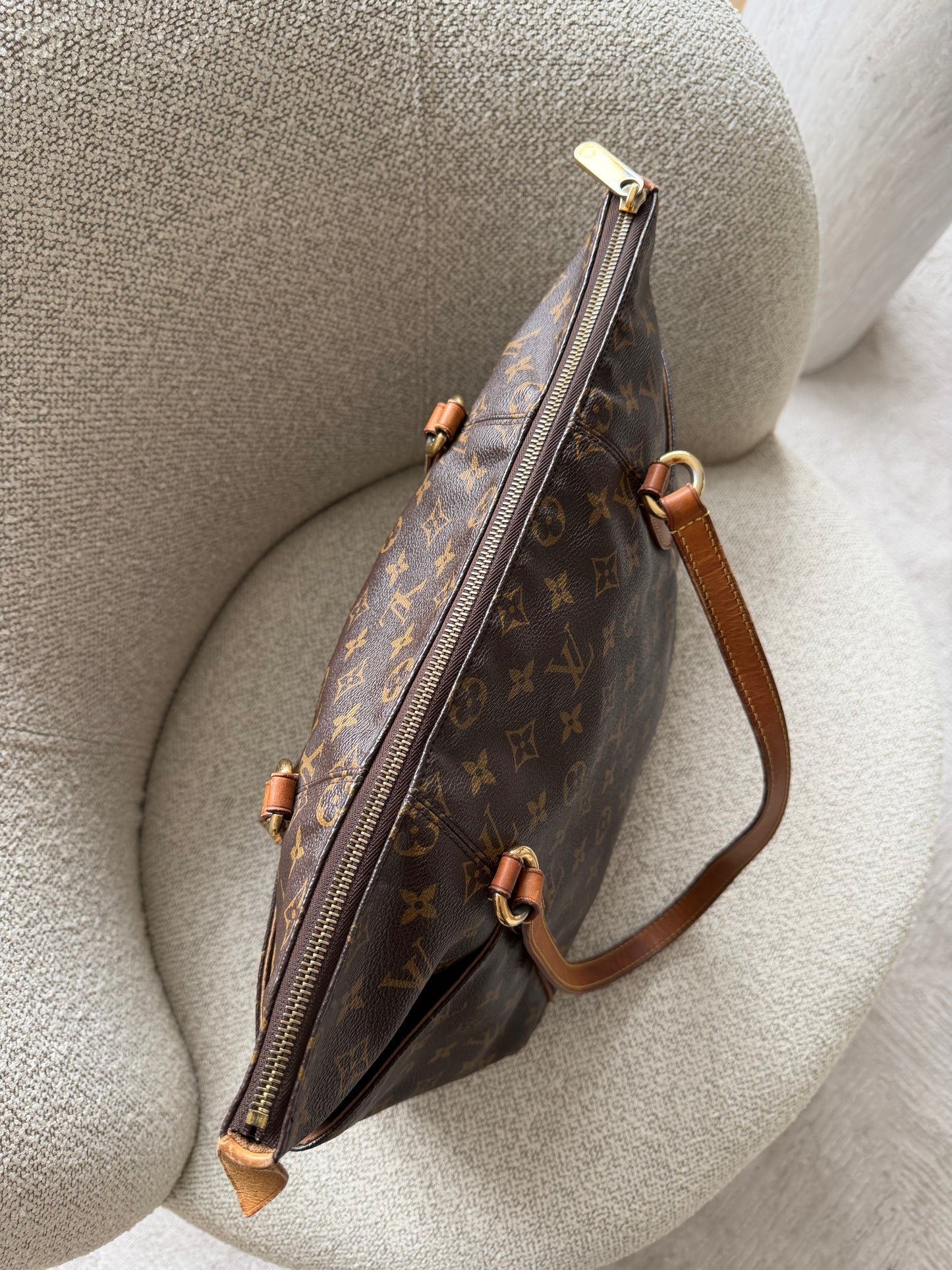 Louis Vuitton Totally MM – Monogram Canvas