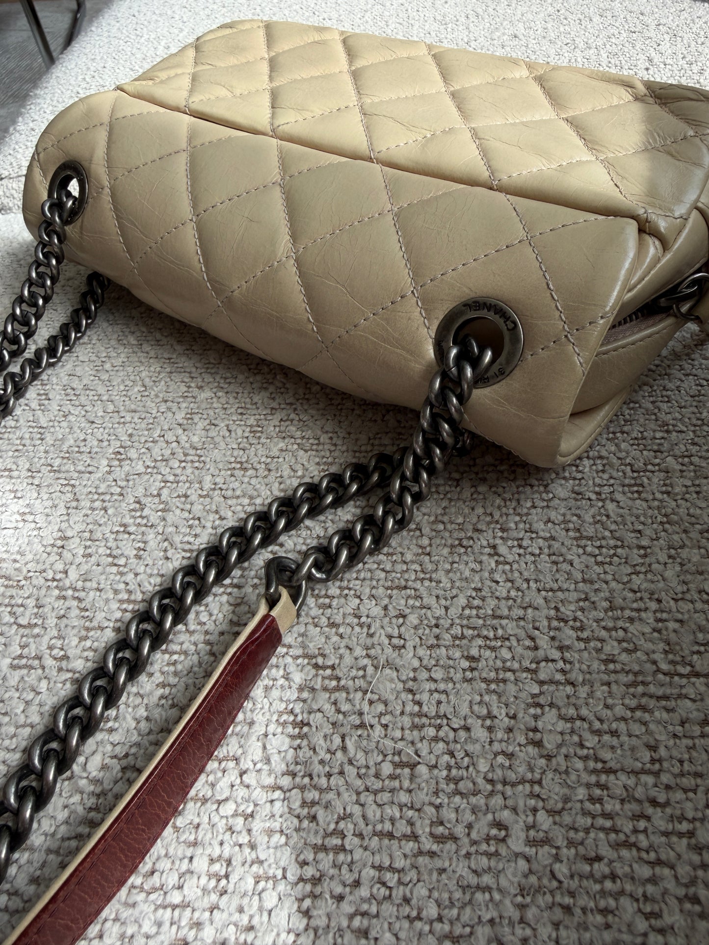Chanel Quilted Flap Bag – Beige Lambskin