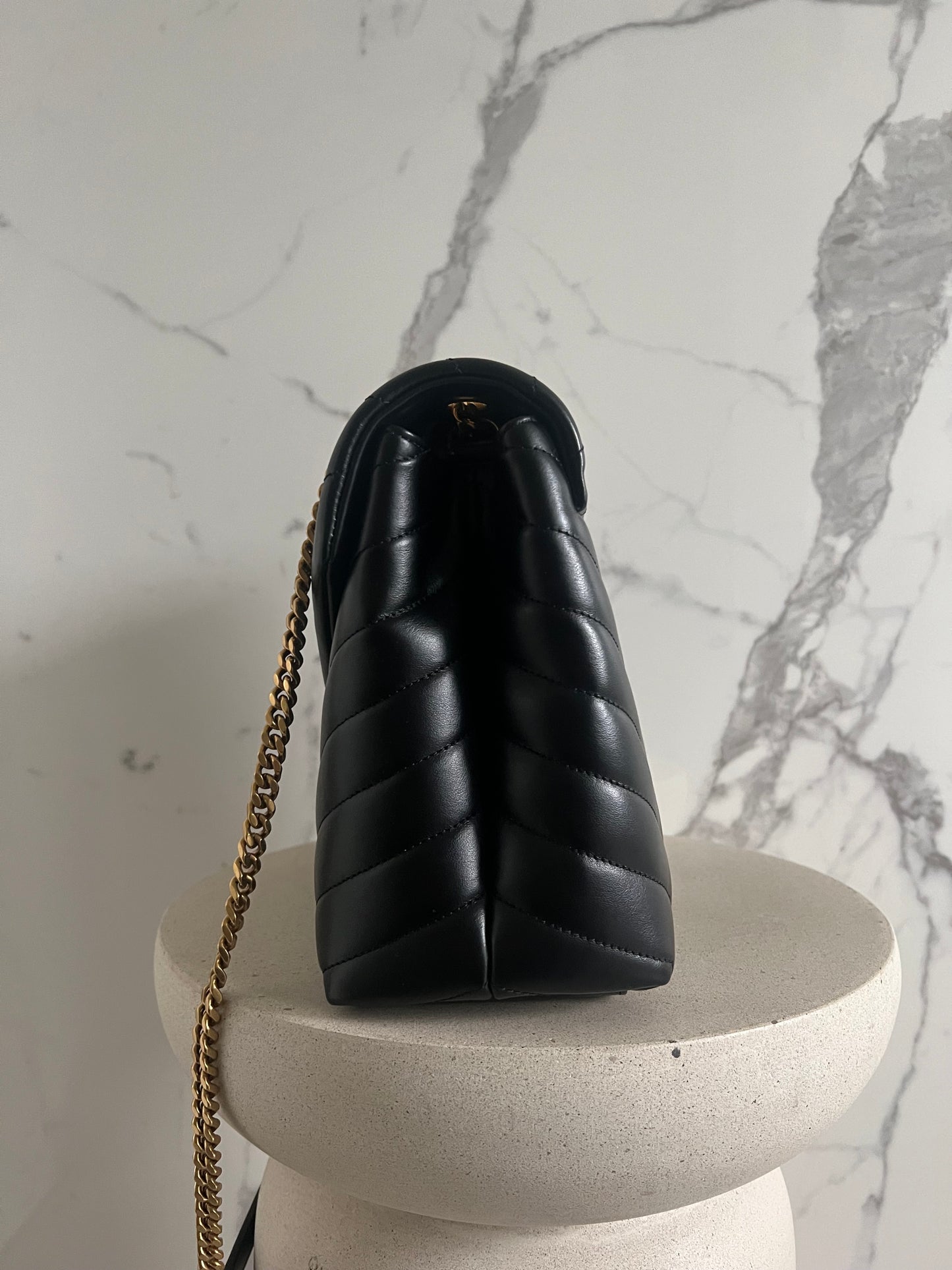 Saint Laurent LouLou Black medium Bag