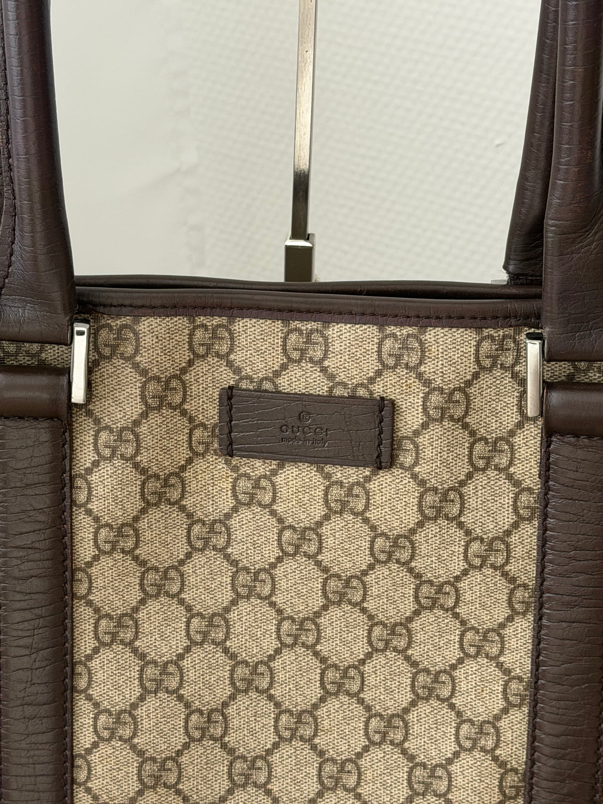 Gucci GG Supreme Joy Vertical Tote – Beige / Brown