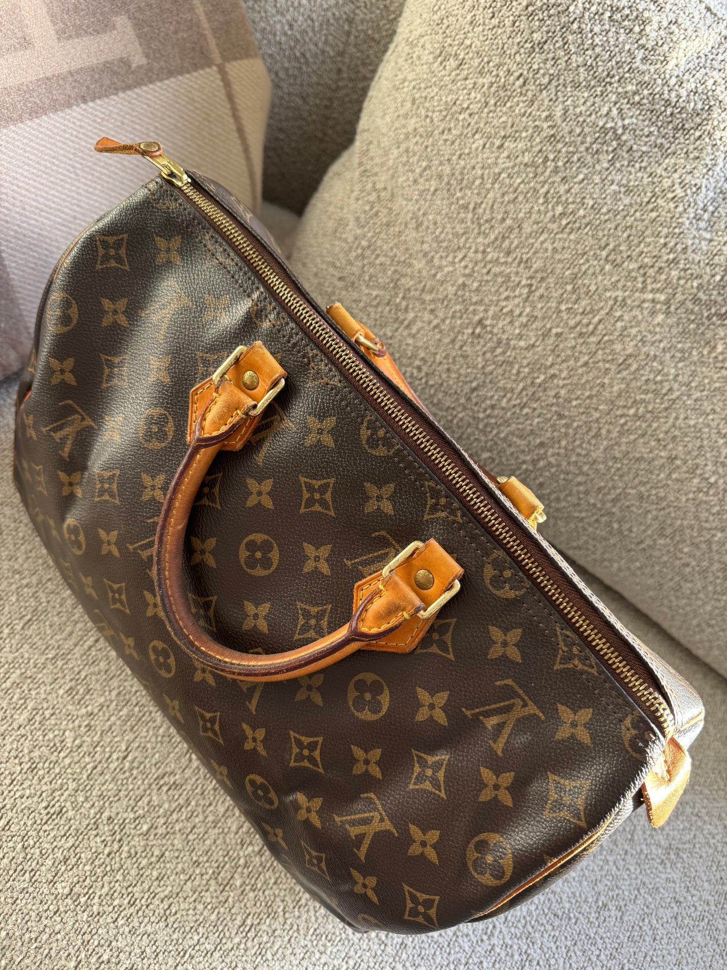 Louis Vuitton Speedy 35 monogram