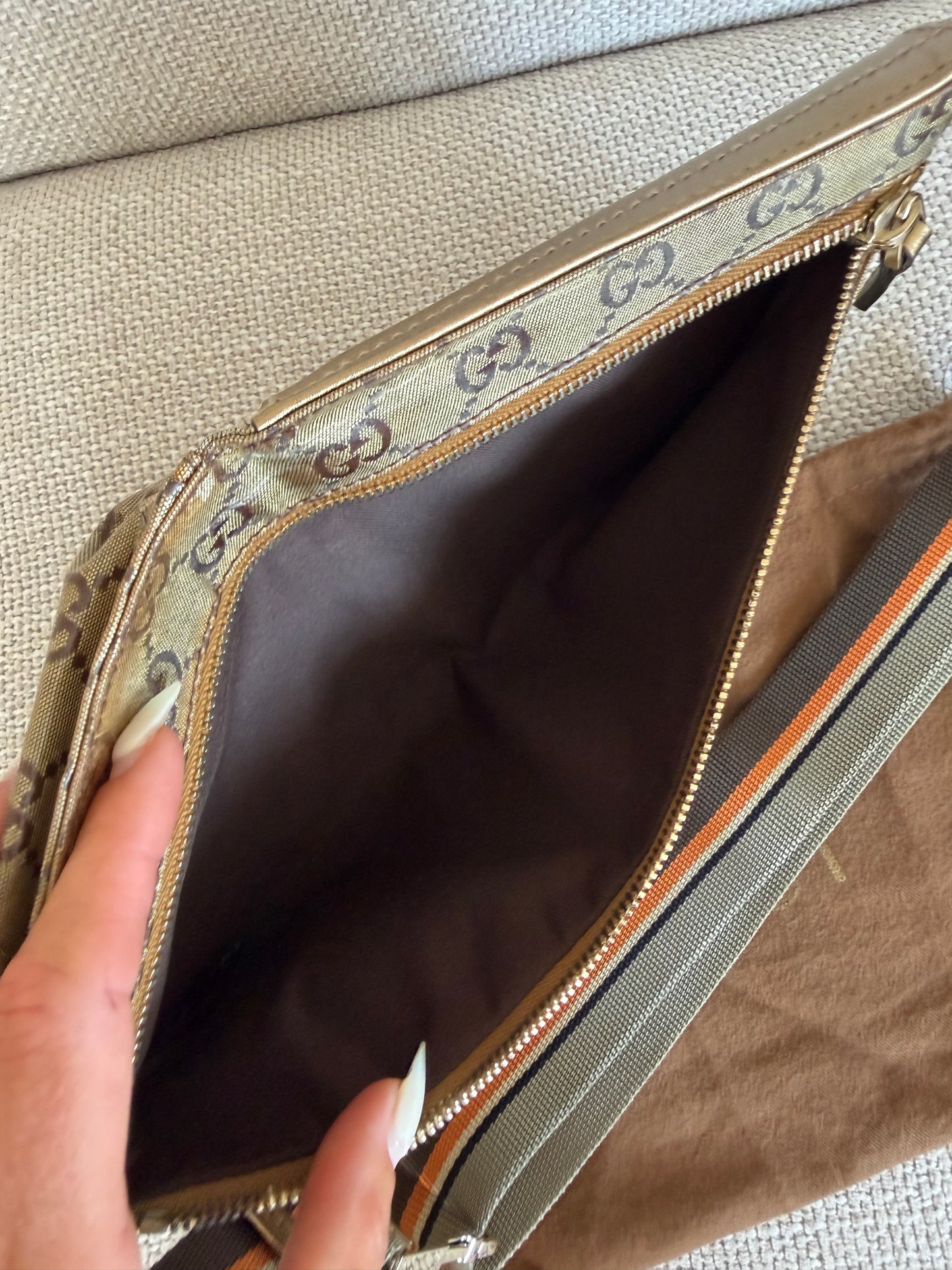 Gucci GG Coated Canvas Bum Bag – guld