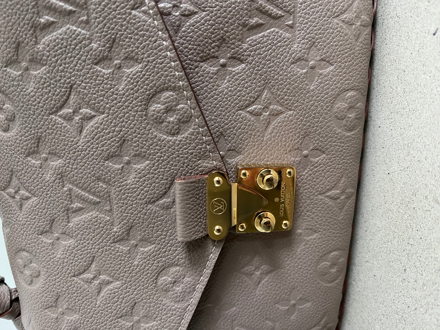 Louis Vuitton Empreinte Braided Pochette Metis Dune