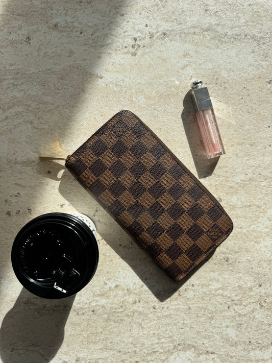 Louis Vuitton Zippy Damier Long Wallet
