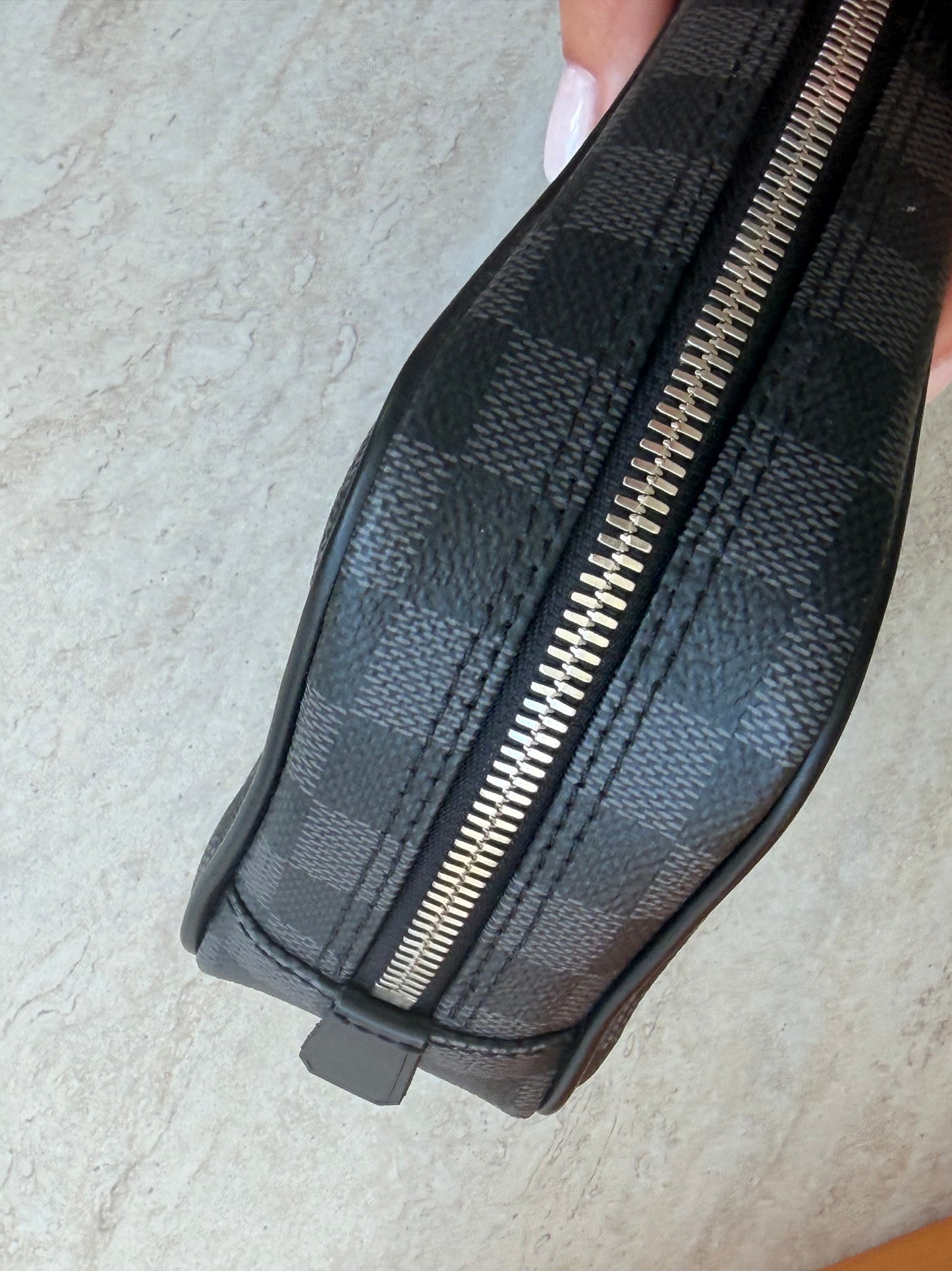Louis Vuitton Atoll Toiletry – Damier Graphite
