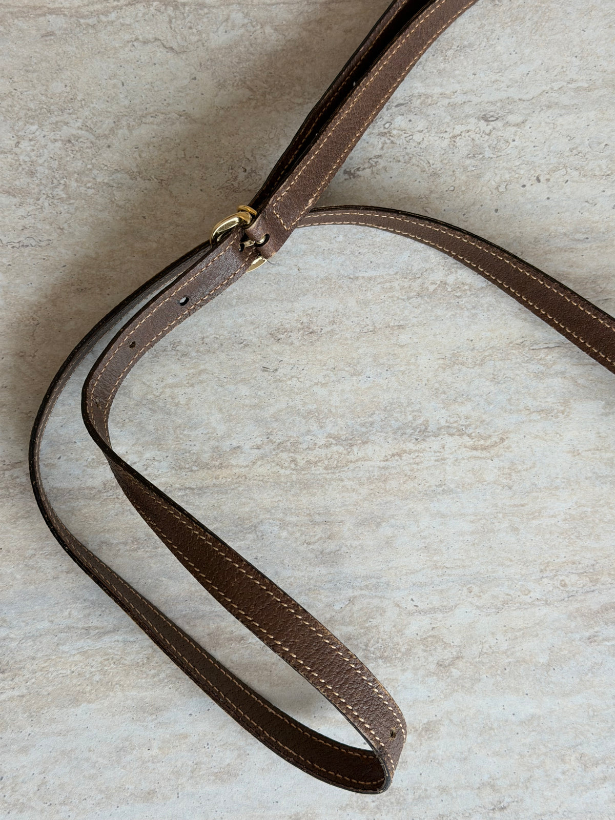 Gucci Vintage GG Supreme Crossbody – Beige/Brown