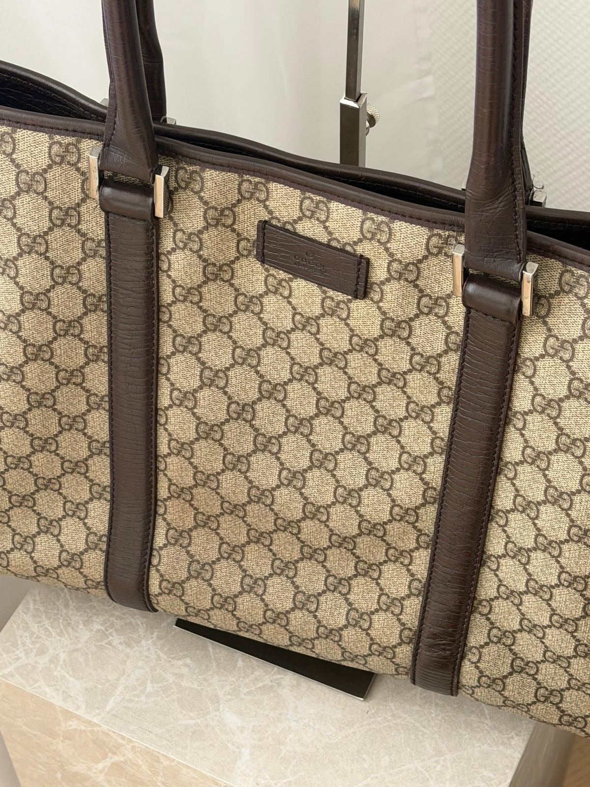 Gucci GG Supreme Joy Vertical Tote – Beige / Brown