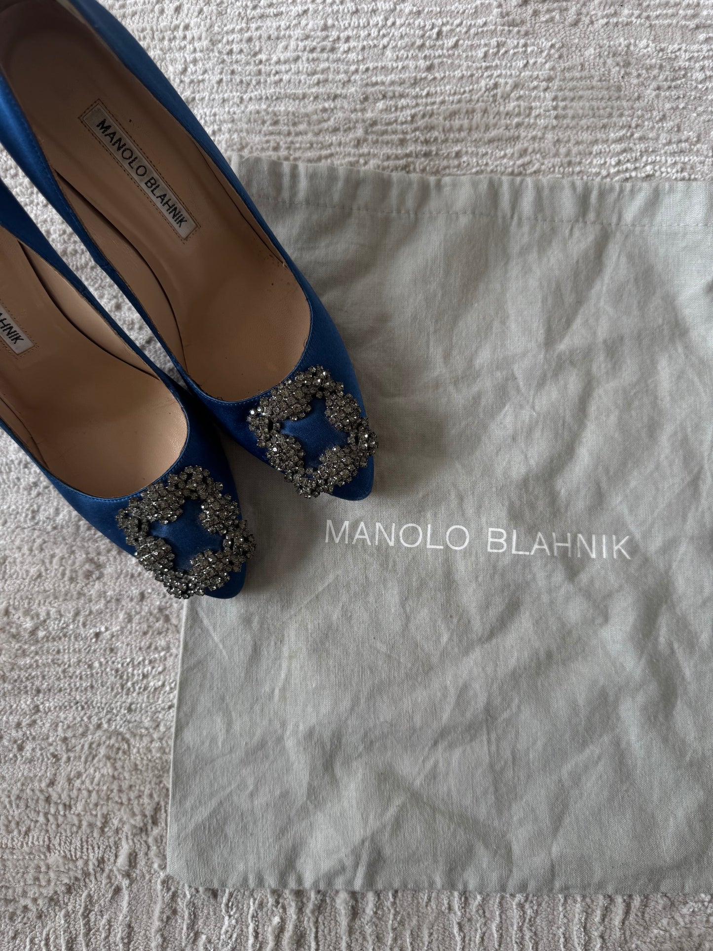 Manolo Blahnik Blå Satin Pumps