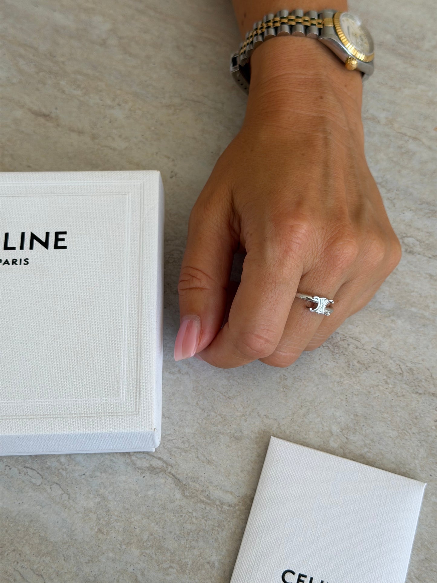 Celine Triomphe Ring – Sølvfarvet