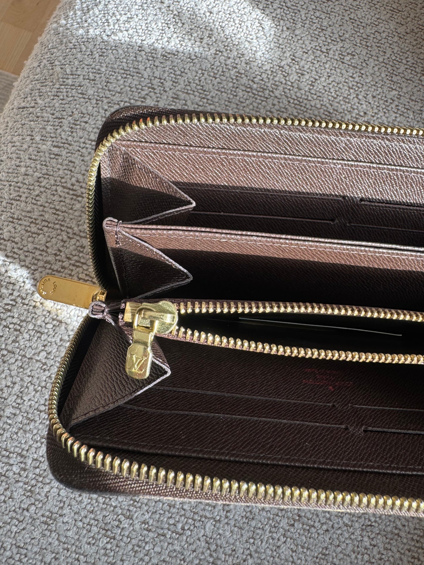 Louis Vuitton Zippy Damier Long Wallet