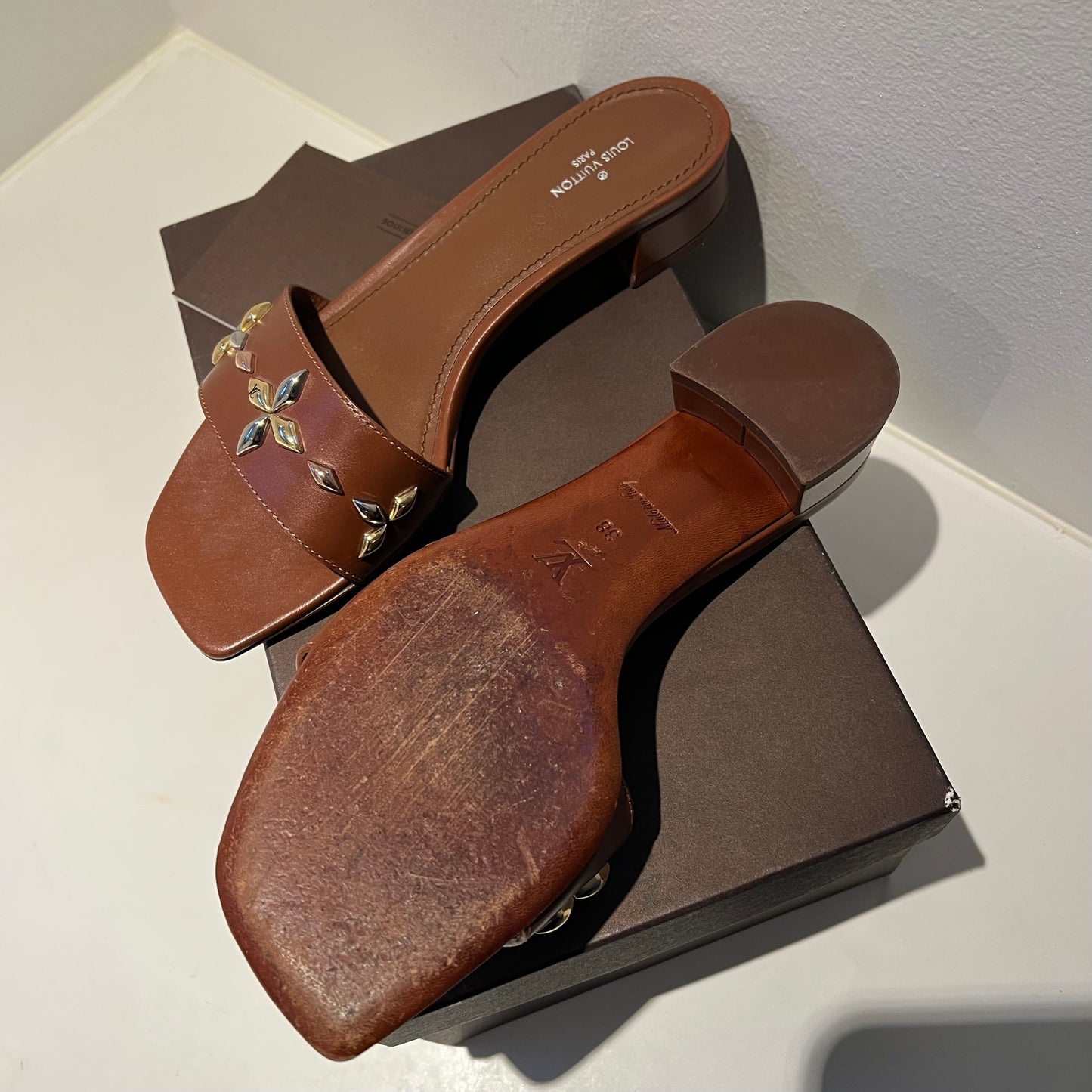 Louis Vuitton Slippers