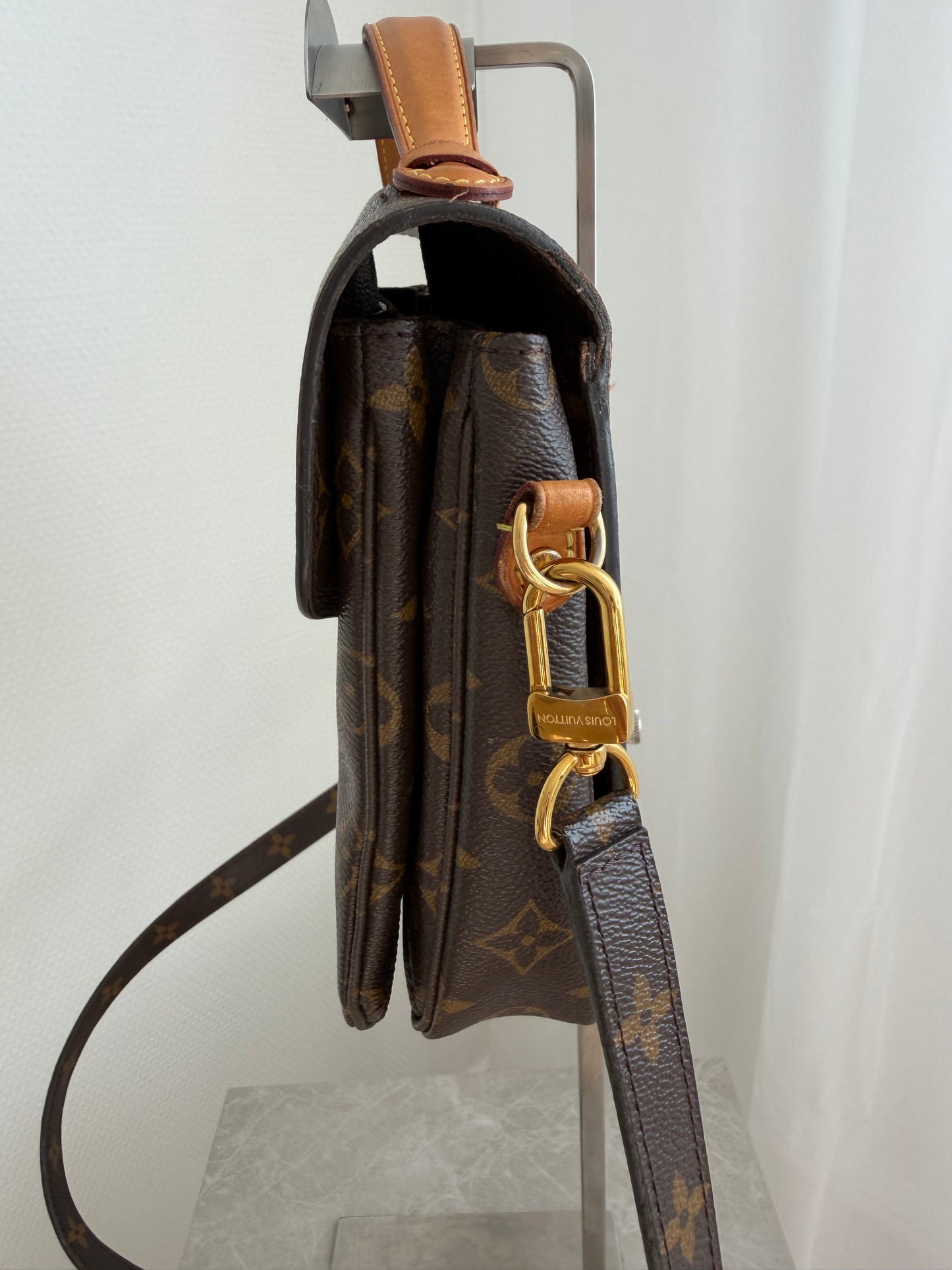 Louis Vuitton Pochette Métis – Monogram Canvas