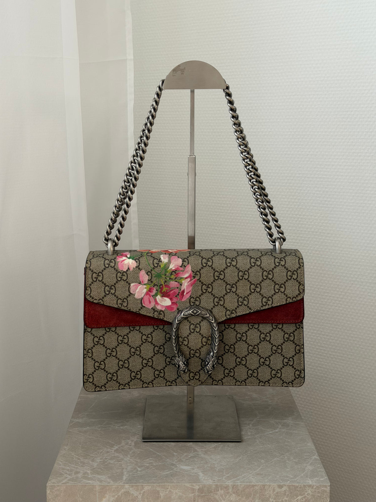 Gucci Dionysus Blooms – GG Supreme / Red