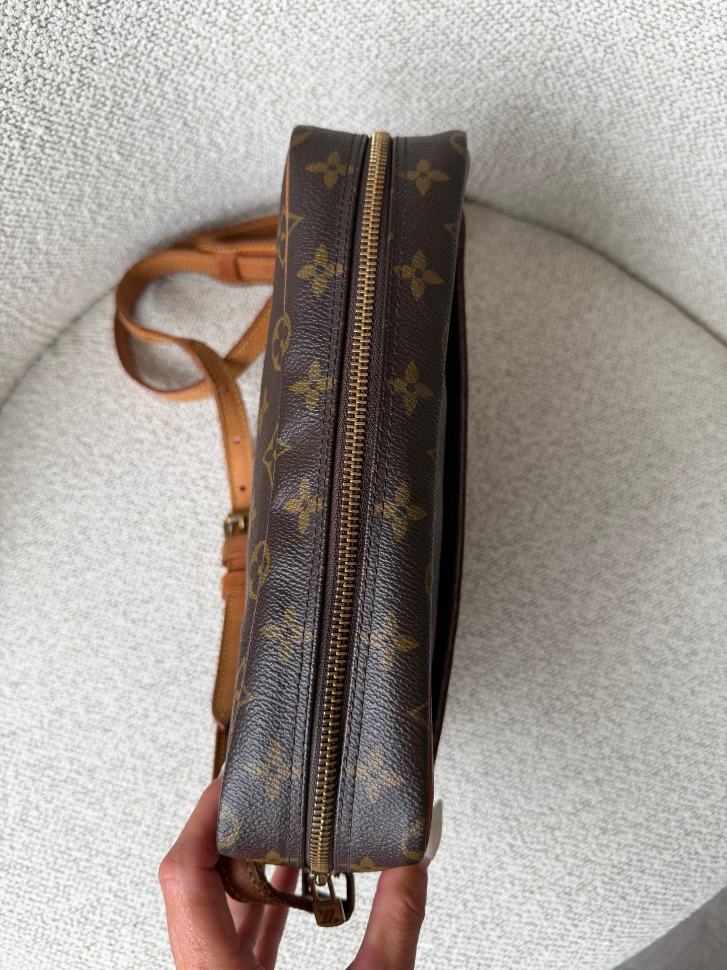 Louis Vuitton Trocadéro 24 – Monogram Canvas