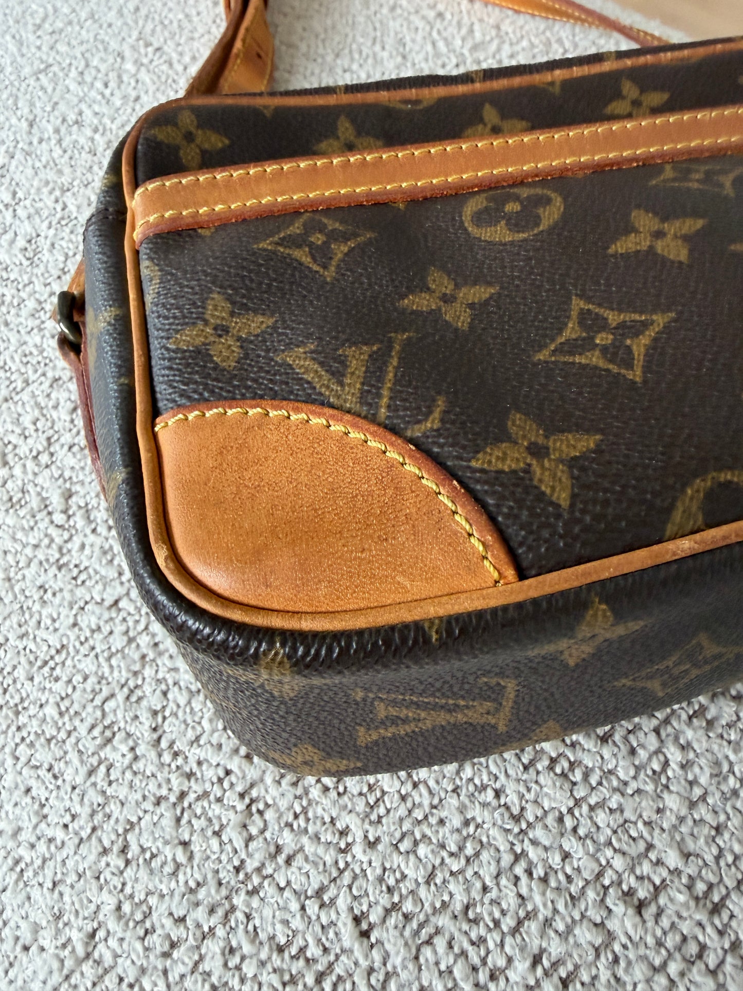 Louis Vuitton Trocadéro Monogram 24
