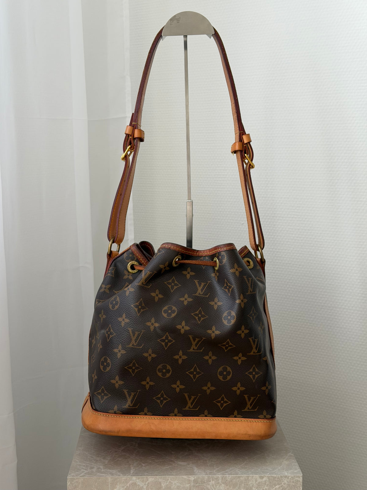 Louis Vuitton Petit Noé – Monogram