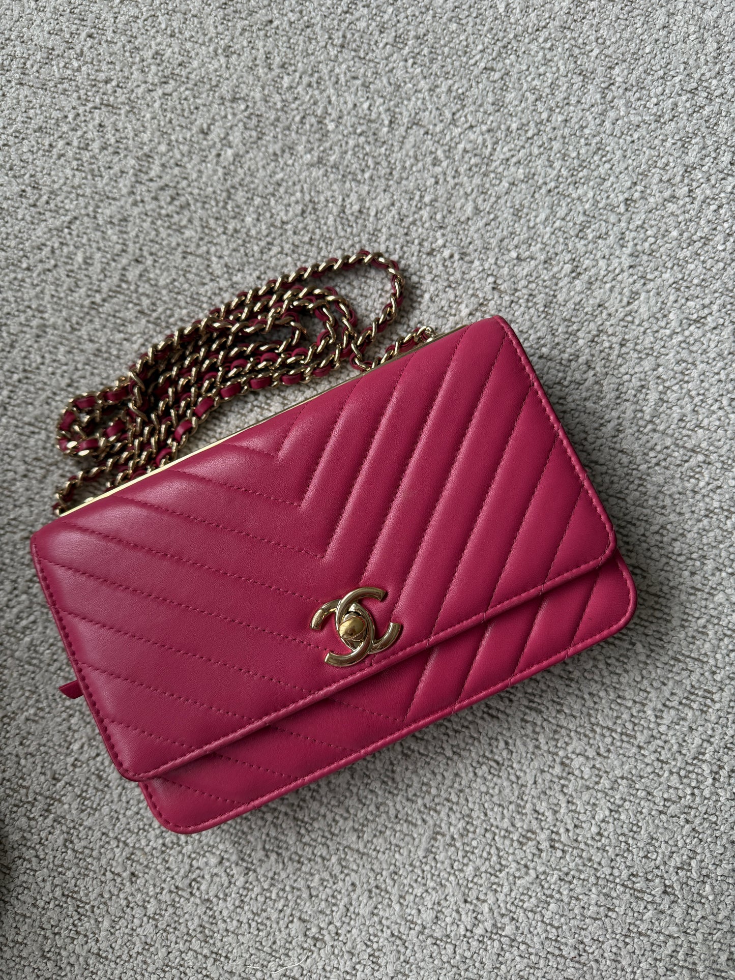 Chanel Trendy Chevron Wallet on Chain – Pink Lambskin
